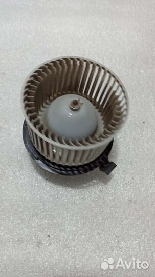 Моторчик отопителя Nissan Tiida c11