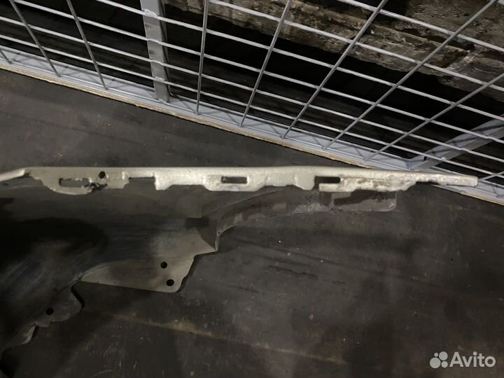 Бампер honda civic 4d