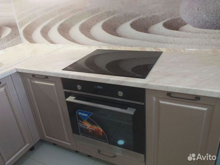 Кухня новая