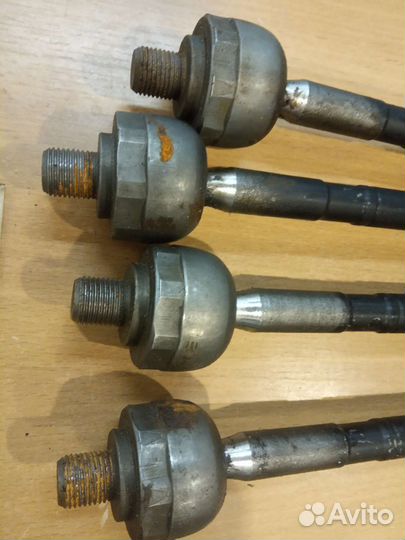 Тяга рулевая Мерседес Вито 638 W638