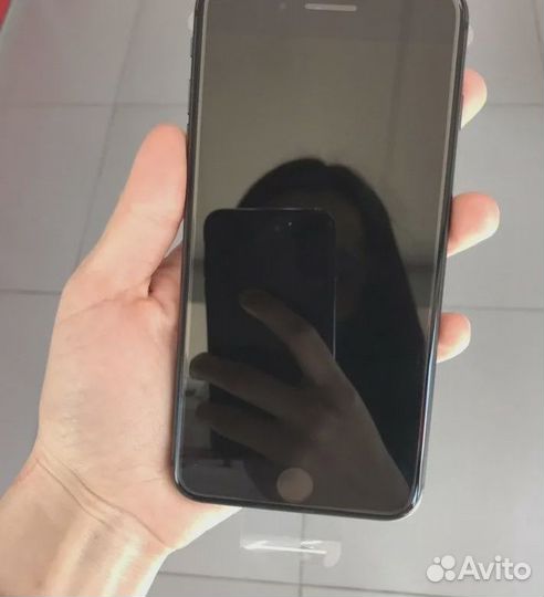 iPhone 8, 128 ГБ