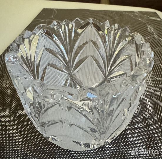 Ваза хрустальная