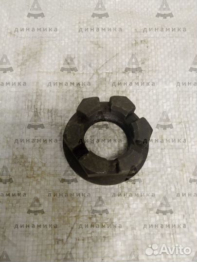 Гайка шлицевая выходного вала кпп ZL40/50 ZF