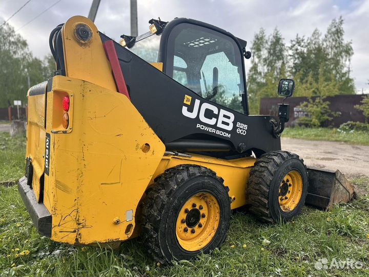 Мини-погрузчик JCB 225, 2014