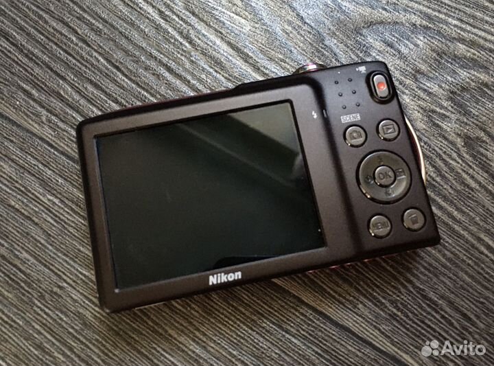 Компактный фотоаппарат Nikon Coolpix S3300
