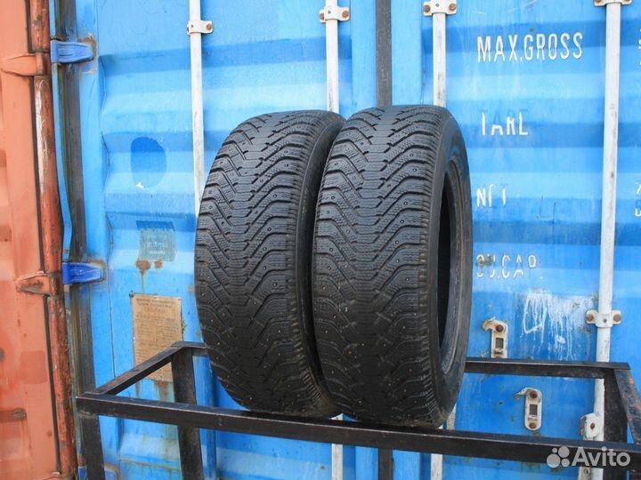 Goodyear UltraGrip 500 235/65 R17