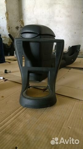 Панель центральной консоли Citroen C4