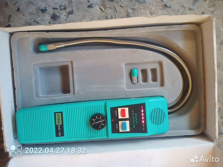 Течеискатель фреона Elitech HLD-100