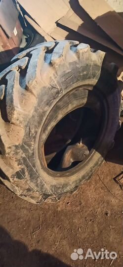 Омскшина О-93 11.2/90 R20