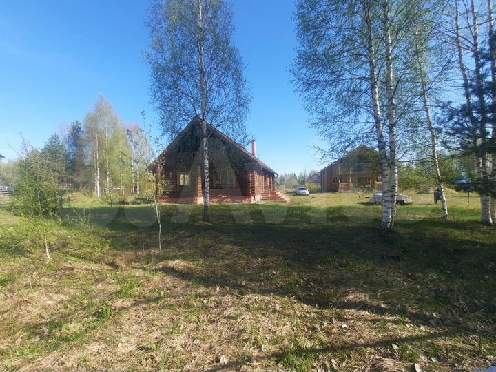 Дом 564,3 м² на участке 75 сот.