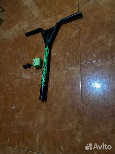 Руль и зажим