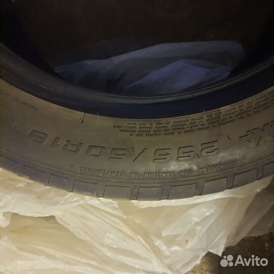 Goodyear Eagle NCT 5 Eco 255/50 R19 и 285/45 R19 111W