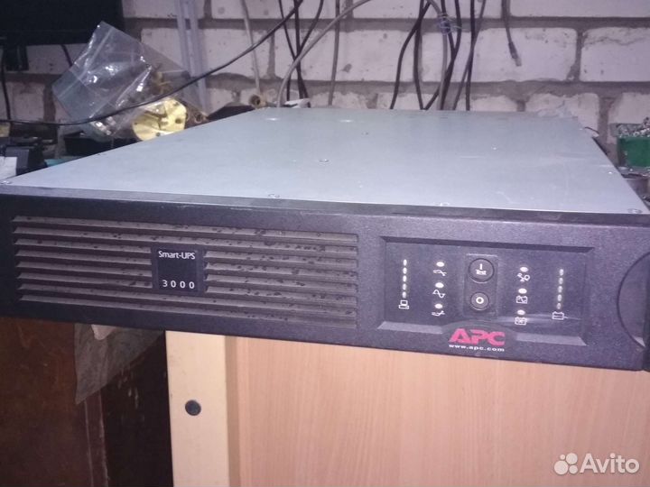 Ибп APC 3000