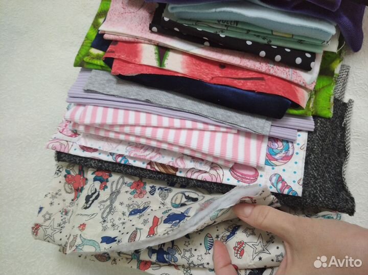 Набор лоскутов ткани для рукоделия