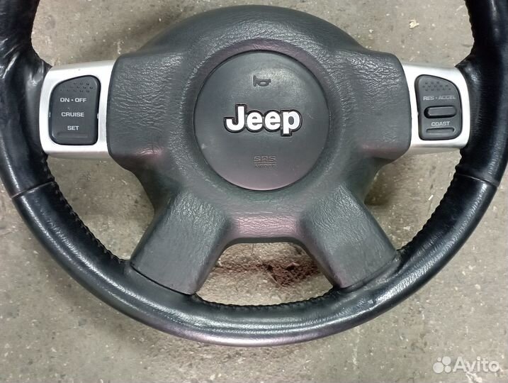 Руль Jeep Liberty kj