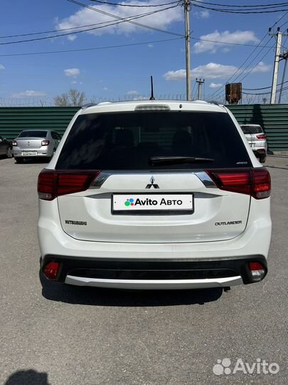 Mitsubishi Outlander 2.4 CVT, 2015, 140 000 км