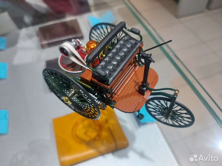 Mercedes benz автомодель 1:18