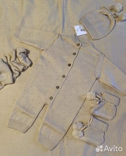 Комплект на выписку новый