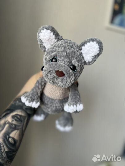 Вязаный французский бульдог