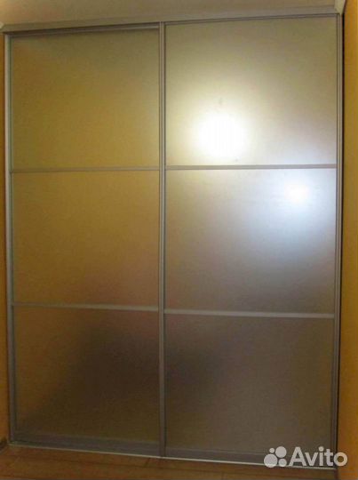 Стеклянная перегородка