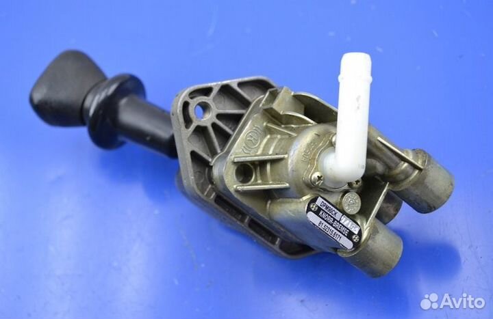 Кран ручного тормоза MAN TGA 18.440 (01.00)