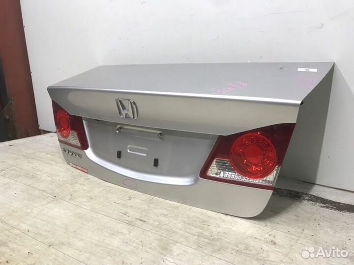 Крышка багажника Honda Civic 4D 2007