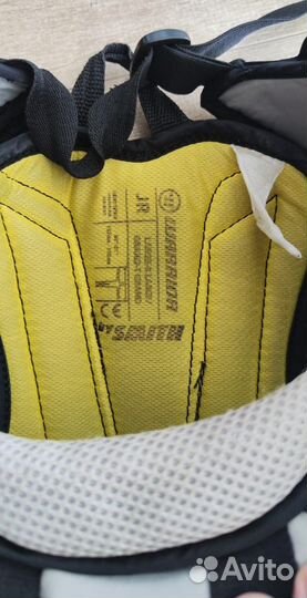 Вратарский нагрудник Warrior Ritual X3 E Junior