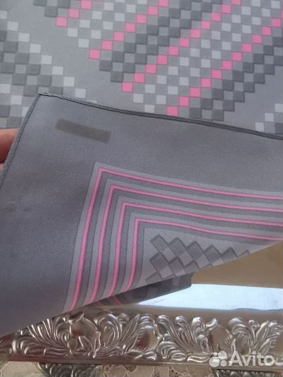 Винтажный красивый платок