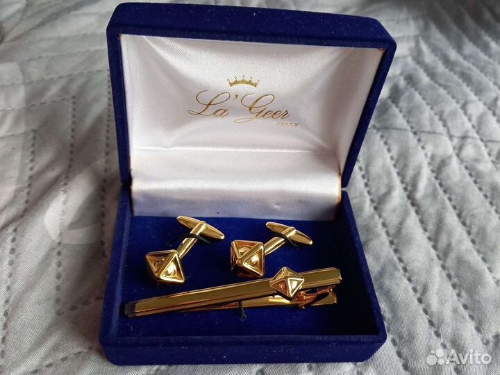 Запонки и зажим для галстука