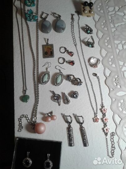 Серьги, бусы, подвески, кольца