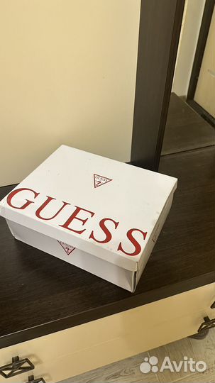 Кроссовки женские guess 38