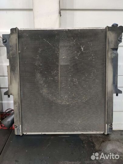 Радиатор Поджеро 3.0 автомат