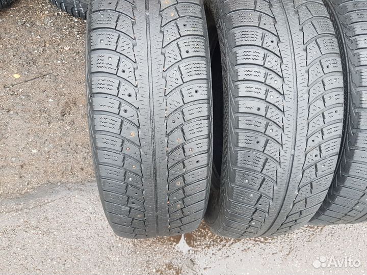 Gislaved Nord Frost 5 235/65 R17 108T