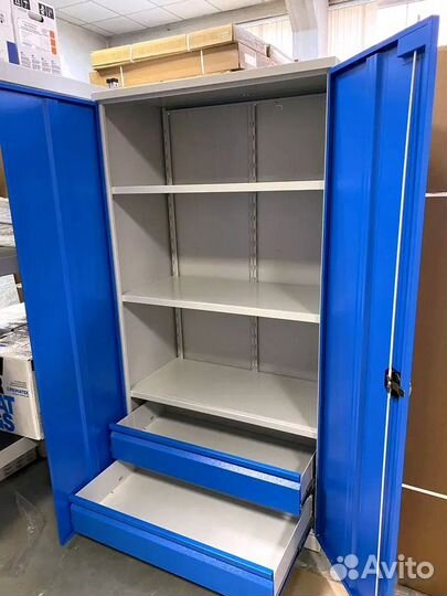 Шкаф для инструментов