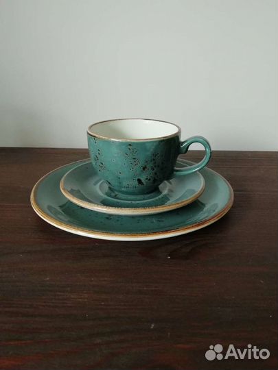 Чашка с блюдцем и тарелкой