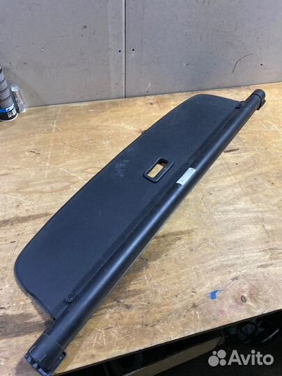 Шторка багажника Volkswagen Golf 5K5 caxa