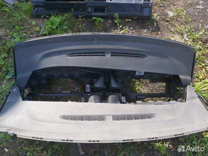 Торпедо Ford Focus 2 1.6 2006-2011