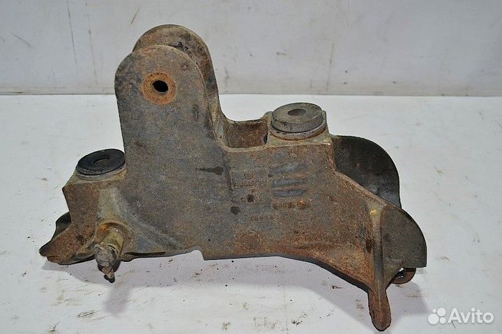 Кронштейн кабины, передний правый mercedes-benz Ac