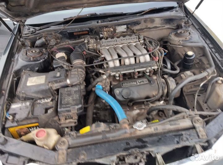 Запчасти на Mitsubishi Diamante