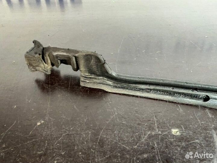 Уплотнитель крыла передний правый Bmw 320D F30