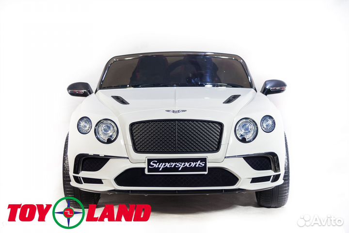 Автомобиль Bentley Continental Белый