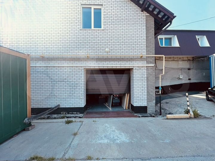 Аренда, 1 этаж, красная линия: 350м²; 170м²; 500м²