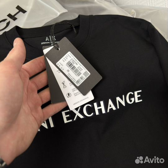 Футболка Armani Exchange
