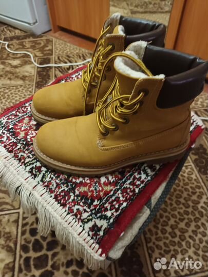 Ботинки женские 37