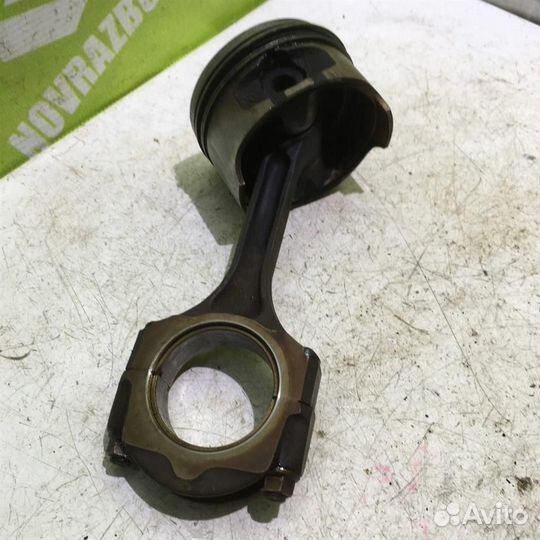 Поршень с шатуном Рено Меган