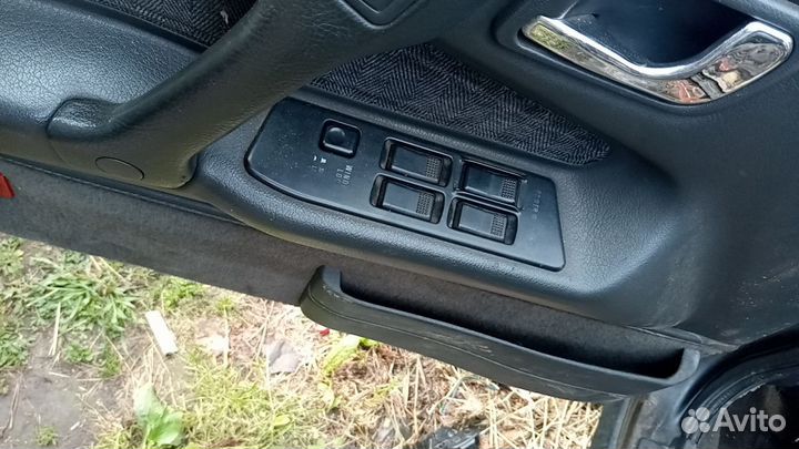 Блок управления стеклоподъемника Mitsubishi Galant