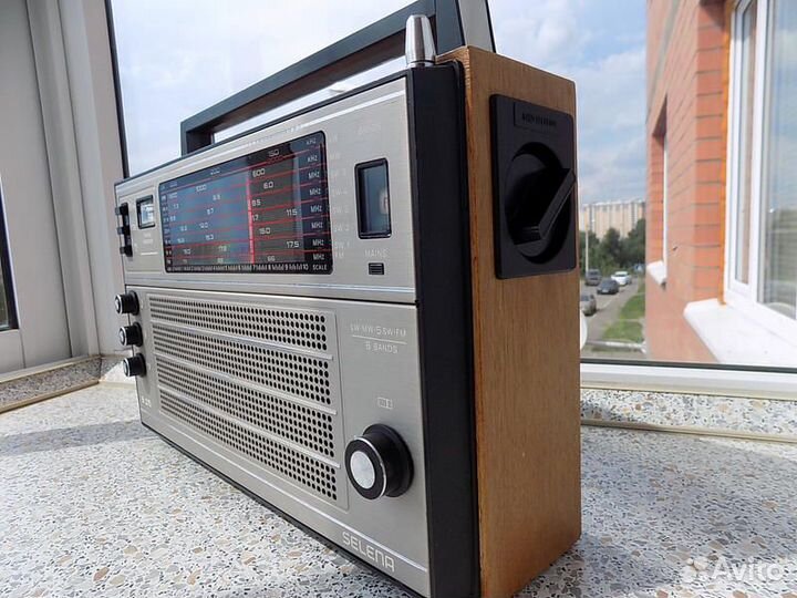 Новый радиоприёмник Selena B215(экспортная модель)