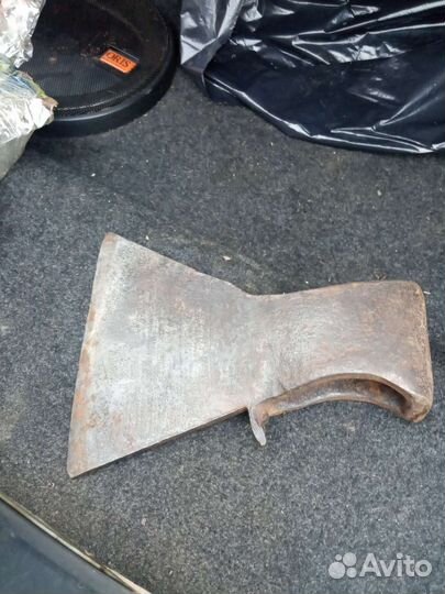 Топоры одним лотом