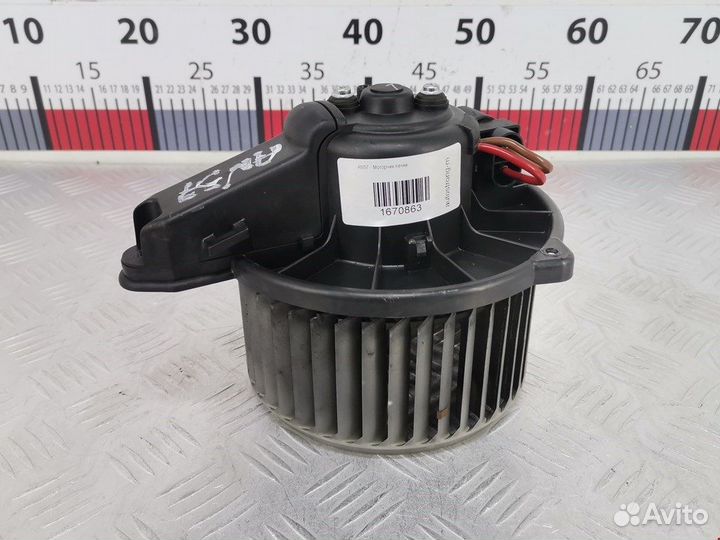 Моторчик печки для Audi A6 C5 4B1820021B