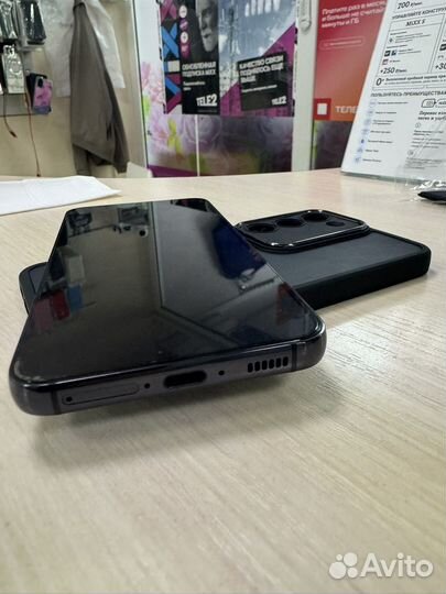 Samsung Galaxy S23, 8/256 ГБ